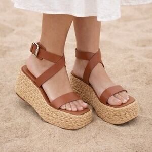 Donna Karan Lolah Ankle Strap Raffia Platform Sandals in Cognac - size 8